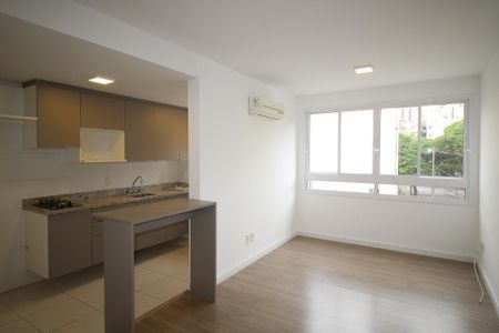 Sala de apartamento à venda com 3 quartos, 65m² em Petrópolis, Porto Alegre