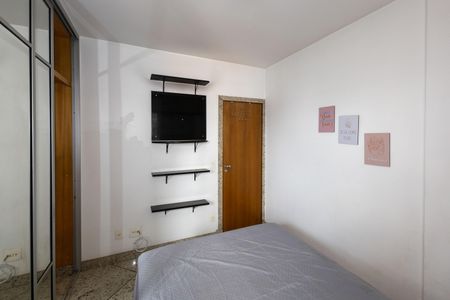 Apartamento à venda com 87m², 2 quartos e 2 vagasSuíte 1