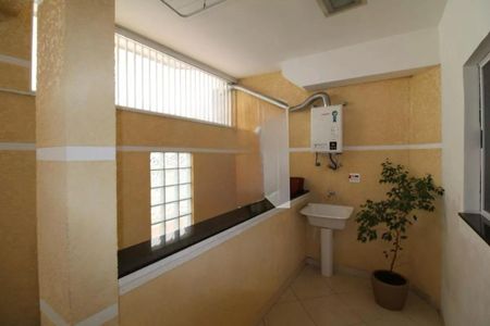 Casa à venda com 3 quartos, 200m² em Água Fria, São Paulo