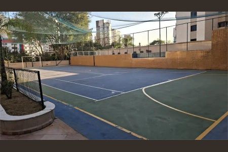 Apartamento à venda com 138m², 3 quartos e 4 vagas