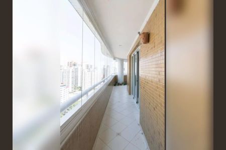 Apartamento à venda com 138m², 3 quartos e 4 vagas