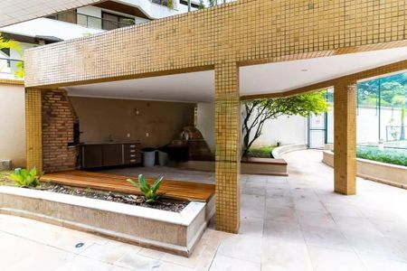 Apartamento à venda com 138m², 3 quartos e 4 vagas