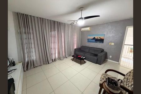 Casa à venda com 5 quartos, 292m² em Fátima, Niterói