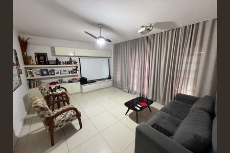 Casa à venda com 5 quartos, 292m² em Fátima, Niterói