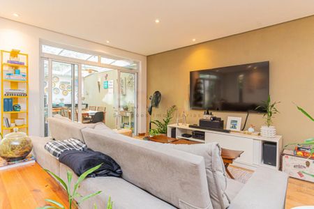 Casa à venda com 4 quartos, 315m² em Santo Amaro, São Paulo