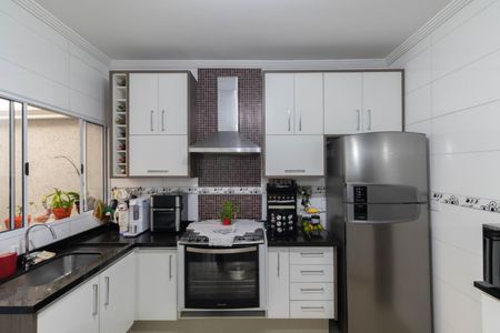 Casa de condomínio à venda com 182m², 3 quartos e 2 vagasSala e Cozinha