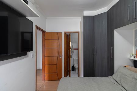 Casa de condomínio à venda com 182m², 3 quartos e 2 vagasSuíte