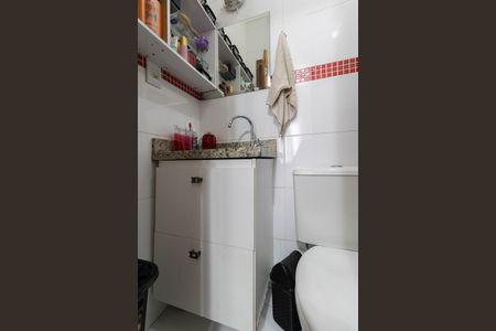 Casa de condomínio à venda com 182m², 3 quartos e 2 vagasBanheiro Suíte