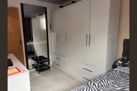 Quarto de apartamento para alugar com 2 quartos, 90m² em Vaz Lobo, Rio de Janeiro