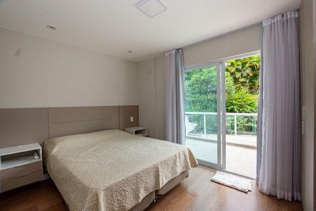 Casa à venda com 4 quartos, 310m² em Vila Progresso, Niterói