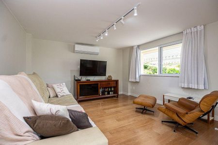 Casa à venda com 4 quartos, 310m² em Vila Progresso, Niterói