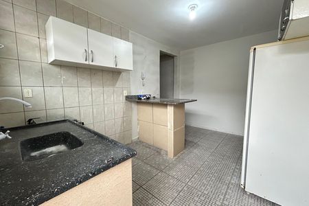 Sala de apartamento para alugar com 2 quartos, 70m² em Jardim Atlântico, Florianópolis