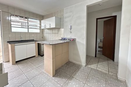 Sala de apartamento para alugar com 2 quartos, 70m² em Jardim Atlântico, Florianópolis