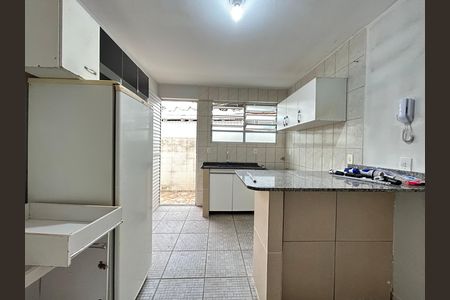 Apartamento para alugar com 70m², 2 quartos e 1 vagaCozinha 