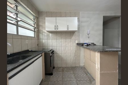 Apartamento para alugar com 70m², 2 quartos e 1 vagaCozinha 