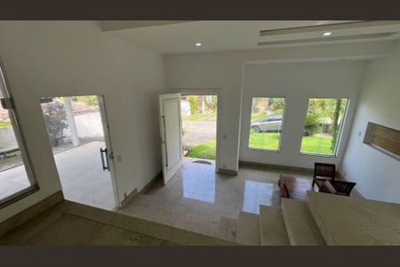 Casa à venda com 4 quartos, 350m² em Sapê, Niterói
