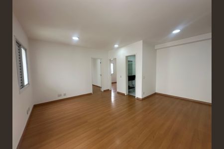 Apartamento para alugar com 70m², 2 quartos e 1 vagaSala