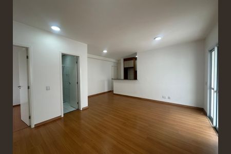 Apartamento para alugar com 70m², 2 quartos e 1 vagaSala