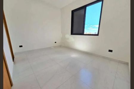 Casa à venda com 3 quartos, 135m² em Vila Carrão, São Paulo