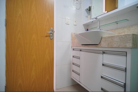 Apartamento para alugar com 52m², 2 quartos e 1 vagaBanheiro