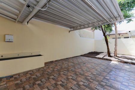 Casa para alugar com 180m², 3 quartos e 2 vagasQuintal