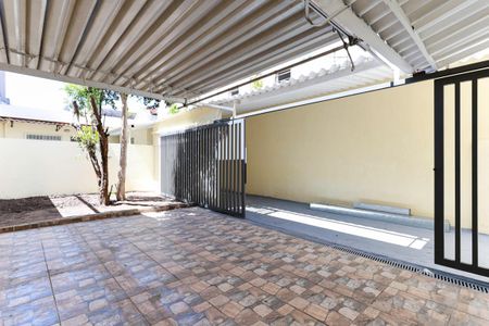 Casa para alugar com 180m², 3 quartos e 2 vagasQuintal