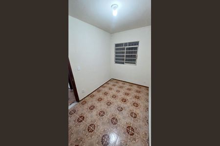 Casa para alugar com 375m², 4 quartos e 2 vagasQuarto