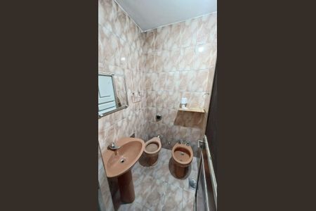 Casa para alugar com 375m², 4 quartos e 2 vagasBanheiro