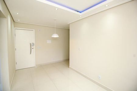 Sala de apartamento para alugar com 2 quartos, 44m² em Parque Erasmo Assunção, Santo André