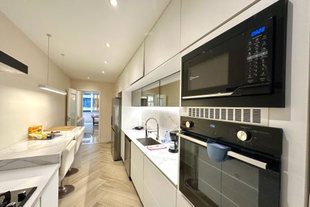 Apartamento para alugar com 220m², 4 quartos e 1 vaga