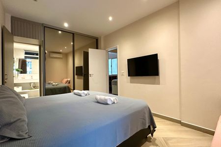 Apartamento para alugar com 220m², 4 quartos e 1 vaga