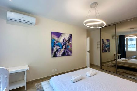 Apartamento para alugar com 220m², 4 quartos e 1 vaga