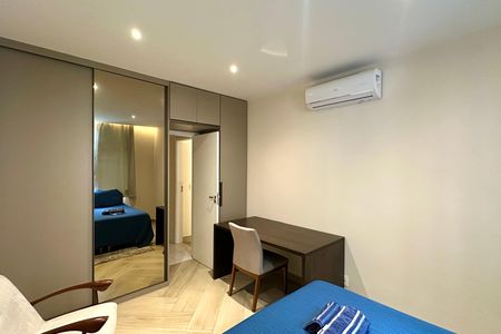 Apartamento para alugar com 220m², 4 quartos e 1 vaga