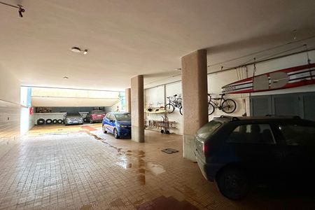 Apartamento para alugar com 220m², 4 quartos e 1 vaga