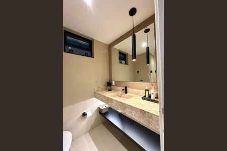 Apartamento para alugar com 220m², 4 quartos e 1 vaga