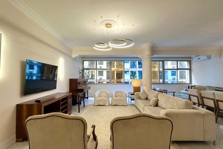 Apartamento para alugar com 220m², 4 quartos e 1 vaga