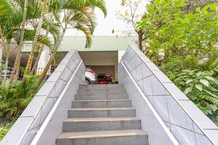 Apartamento à venda com 65m², 2 quartos e 1 vaga Apartamento à venda com 65m², 2 quartos e 1 vagaEntrada