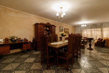 Casa para alugar com 3 quartos, 500m² em Vila Maria Alta, São Paulo