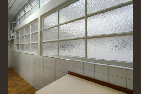 Apartamento à venda com 95m², 3 quartos e 1 vagaÁrea de Serviço