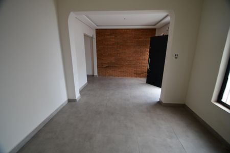 Sala de casa para alugar com 4 quartos, 140m² em Jardim Andrade Neves, Campinas