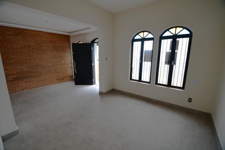 Sala de casa para alugar com 4 quartos, 140m² em Jardim Andrade Neves, Campinas