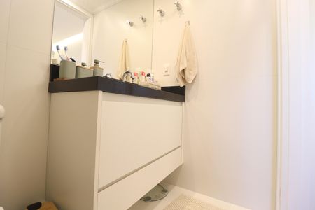 Apartamento à venda com 63m², 2 quartos e 2 vagasBanheiro Quarto 1 suíte