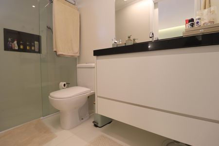 Apartamento à venda com 63m², 2 quartos e 2 vagasBanheiro Quarto 1 suíte