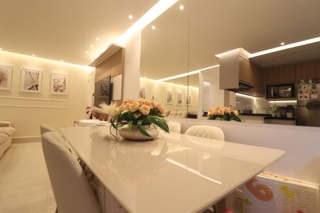 Apartamento à venda com 63m², 2 quartos e 2 vagasSala