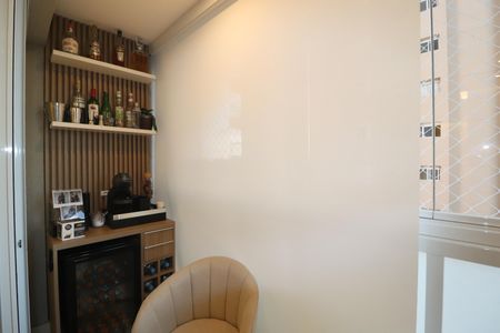 Apartamento à venda com 63m², 2 quartos e 2 vagasVaranda Sala