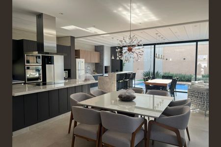 Casa à venda com 320m², 4 quartos e 4 vagas