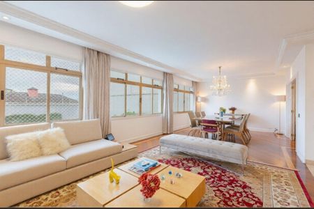 Casa à venda com 6 quartos, 700m² em Lapa, São Paulo