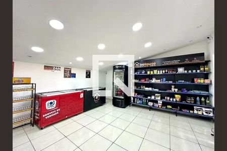 Apartamento para alugar com 44m², 2 quartos e 1 vagaMini mercadinho