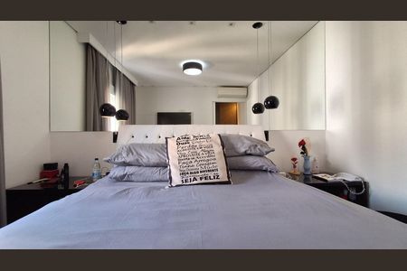 Apartamento à venda com 198m², 4 quartos e 3 vagas Apartamento à venda com 198m², 4 quartos e 3 vagasSuíte 2