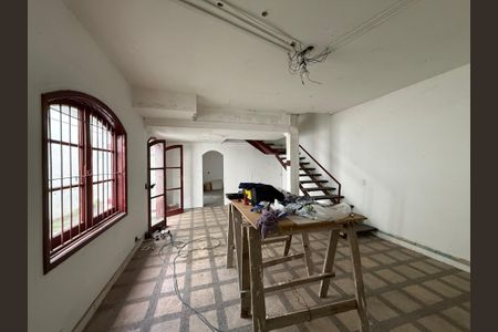 Casa para alugar com 3 quartos, 210m² em Sumaré, São Paulo